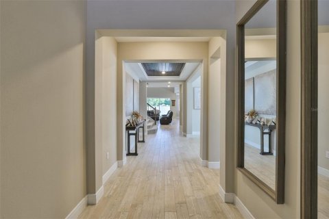 House in Valrico, Florida 5 bedrooms, 396.88 sq.m. № 1804716 - photo 6