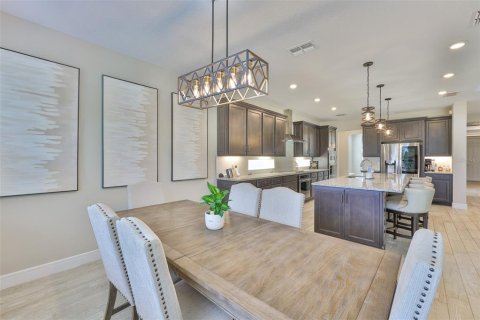 House in Valrico, Florida 5 bedrooms, 396.88 sq.m. № 1804716 - photo 20