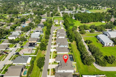 House in Valrico, Florida 5 bedrooms, 396.88 sq.m. № 1804716 - photo 3
