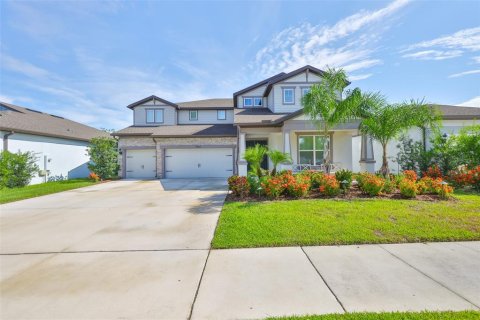 House in Valrico, Florida 5 bedrooms, 396.88 sq.m. № 1804716 - photo 1