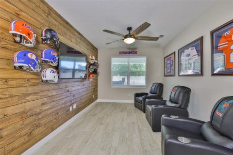 House in Valrico, Florida 5 bedrooms, 396.88 sq.m. № 1804716 - photo 25
