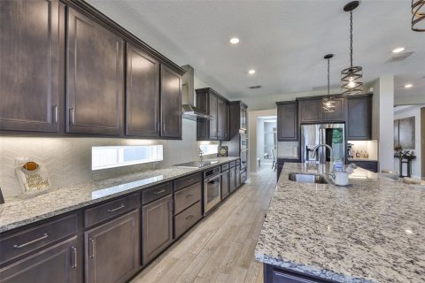 House in Valrico, Florida 5 bedrooms, 396.88 sq.m. № 1804716 - photo 18