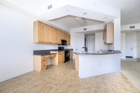 Condominio en alquiler en Punta Gorda, Florida, 2 dormitorios, 137.96 m2 № 2284746 - foto 11