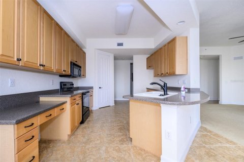 Condominio en alquiler en Punta Gorda, Florida, 2 dormitorios, 137.96 m2 № 2284746 - foto 10