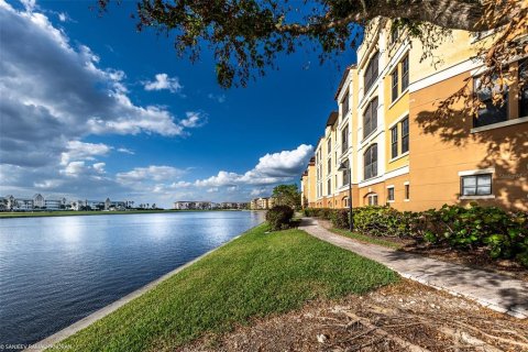 Condominio en alquiler en Punta Gorda, Florida, 2 dormitorios, 137.96 m2 № 2284746 - foto 25