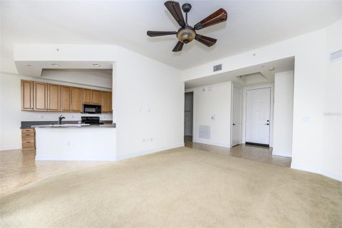 Condominio en alquiler en Punta Gorda, Florida, 2 dormitorios, 137.96 m2 № 2284746 - foto 4