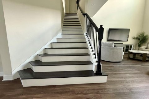 Villa ou maison à vendre à Orlando, Floride: 5 chambres, 374.4 m2 № 2098274 - photo 11