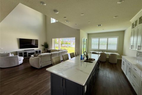 Villa ou maison à vendre à Orlando, Floride: 5 chambres, 374.4 m2 № 2098274 - photo 17
