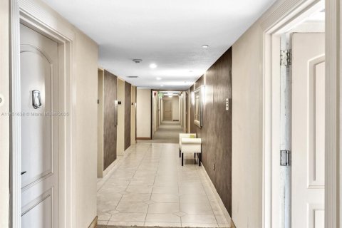 Copropriété à vendre à Aventura, Floride: 1 chambre, 70.14 m2 № 1962097 - photo 27