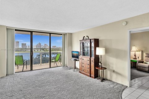 Copropriété à vendre à Aventura, Floride: 1 chambre, 70.14 m2 № 1962097 - photo 21