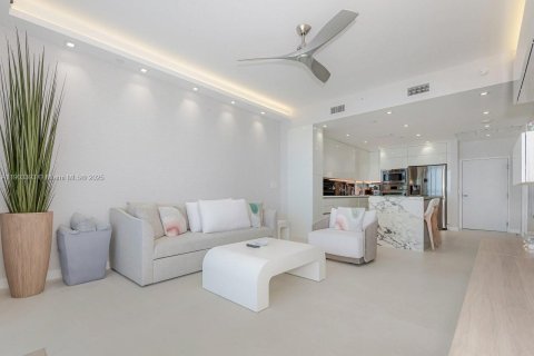 Copropriété à louer à Miami Beach, Floride: 2 chambres, 78.97 m2 № 2334947 - photo 4