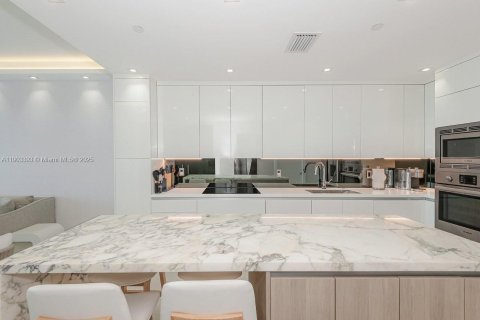Copropriété à louer à Miami Beach, Floride: 2 chambres, 78.97 m2 № 2334947 - photo 9
