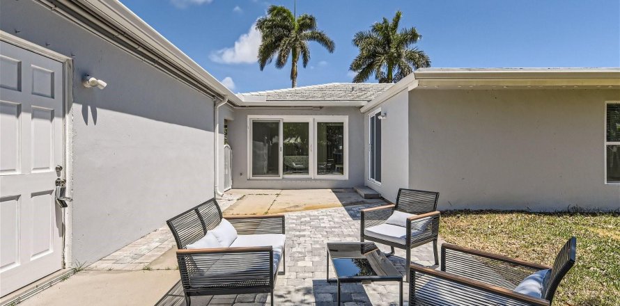 Villa ou maison à West Palm Beach, Floride 3 chambres, 146.79 m2 № 1161958