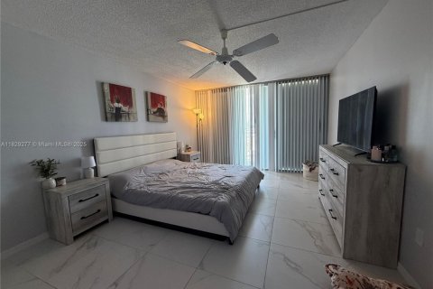 Купить кондоминиум в Авентура, Флорида 2 спальни, 149.11м2, № 1804336 - фото 13