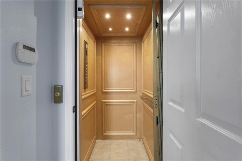Touwnhouse à vendre à Dunedin, Floride: 4 chambres, 263.1 m2 № 2399470 - photo 12