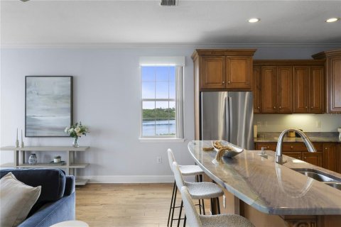 Touwnhouse à vendre à Dunedin, Floride: 4 chambres, 263.1 m2 № 2399470 - photo 16