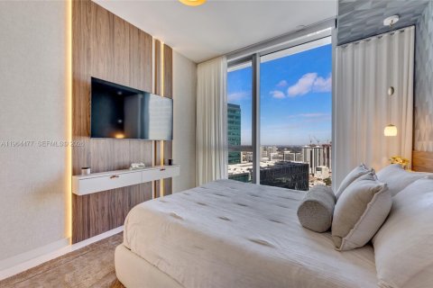 Condo in Miami, Florida, 1 bedroom  № 2026815 - photo 12