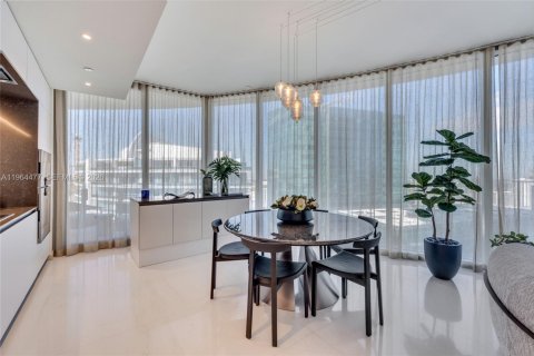Condo in Miami, Florida, 1 bedroom  № 2026815 - photo 6