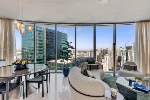 Condo in Miami, Florida, 1 bedroom  № 2026815 - photo 3