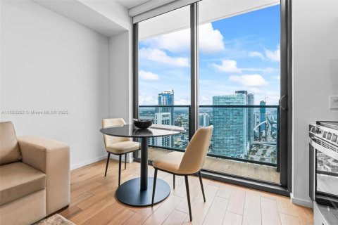 Купить кондоминиум в Майами, Флорида 39.95м2, № 1811360 - фото 10