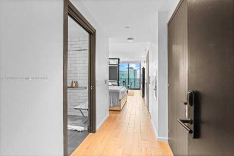 Купить кондоминиум в Майами, Флорида 39.95м2, № 1811360 - фото 3