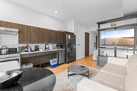 Купить кондоминиум в Майами, Флорида 39.95м2, № 1811360 - фото 7