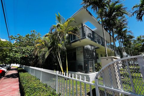 Apartment in Miami Beach, Florida 1 bedroom, 74.32 sq.m. № 2068279 - photo 19