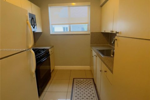 House in Miami Beach, Florida 1008.83 sq.m. № 1971079 - photo 5