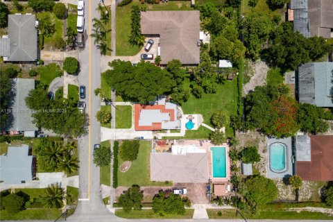 House in Lake Park, Florida 3 bedrooms, 97.73 sq.m. № 2018909 - photo 28