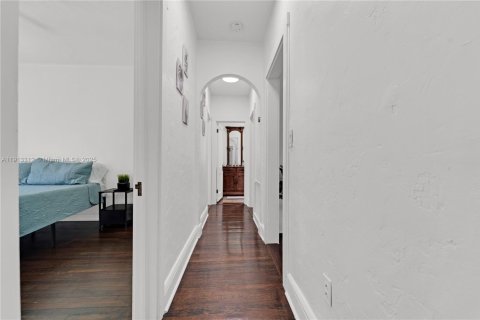 House in Lake Park, Florida 3 bedrooms, 97.73 sq.m. № 2018909 - photo 14