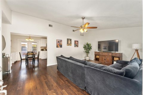 Casa en venta en Gainesville, Florida, 3 dormitorios, 111.67 m2 № 2231912 - foto 2