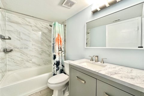 Снять в аренду кондоминиум в Пемброк-Пайнс, Флорида 2 спальни, 81.85м2, № 2033701 - фото 18