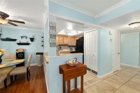 Condo in Ocala, Florida, 2 bedrooms  № 2214193 - photo 11