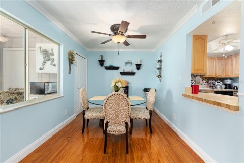 Condo in Ocala, Florida, 2 bedrooms  № 2214193 - photo 9