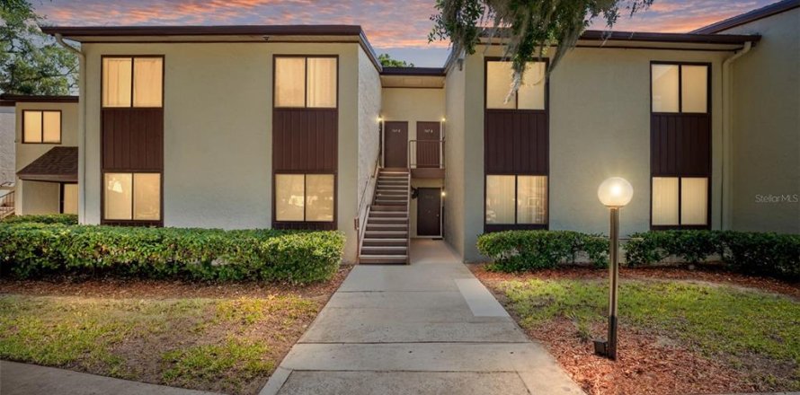 Condo in Ocala, Florida, 2 bedrooms  № 2214193