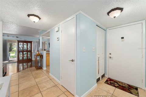 Condo in Ocala, Florida, 2 bedrooms  № 2214193 - photo 16
