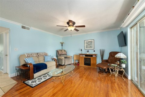 Condo in Ocala, Florida, 2 bedrooms  № 2214193 - photo 5