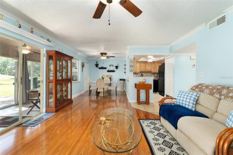 Condo in Ocala, Florida, 2 bedrooms  № 2214193 - photo 8