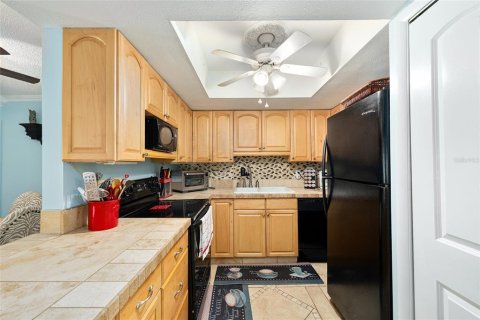 Condo in Ocala, Florida, 2 bedrooms  № 2214193 - photo 12