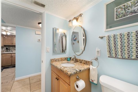 Condo in Ocala, Florida, 2 bedrooms  № 2214193 - photo 27
