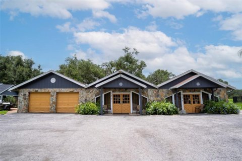 Commercial property in Plant City, Florida 20 bedrooms, 631.18 sq.m. № 1829810 - photo 5