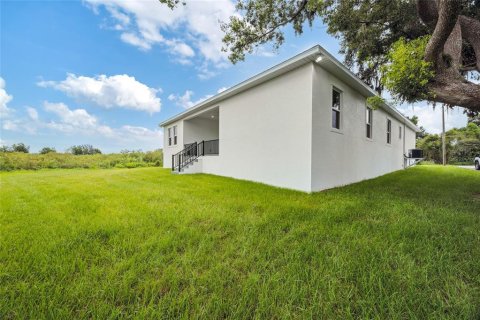 House in Dade City, Florida 4 bedrooms, 218.41 sq.m. № 1834872 - photo 29