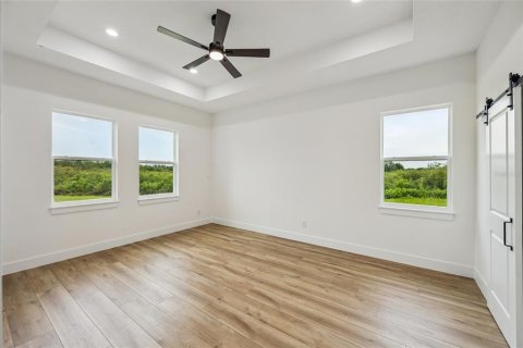 House in Dade City, Florida 4 bedrooms, 218.41 sq.m. № 1834872 - photo 13
