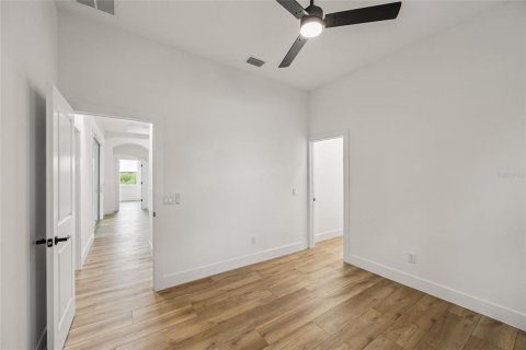 House in Dade City, Florida 4 bedrooms, 218.41 sq.m. № 1834872 - photo 20