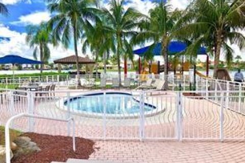 Condo in Doral, Florida, 3 bedrooms  № 1918980 - photo 25