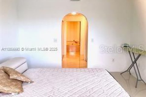 Condo in Doral, Florida, 3 bedrooms  № 1918980 - photo 21