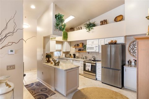 Condo in Sarasota, Florida, 2 bedrooms  № 1679502 - photo 6