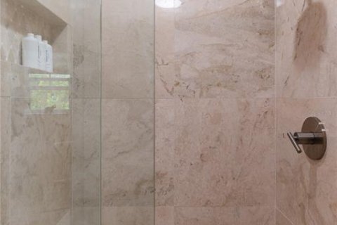 Condo in Sarasota, Florida, 2 bedrooms  № 1679502 - photo 26