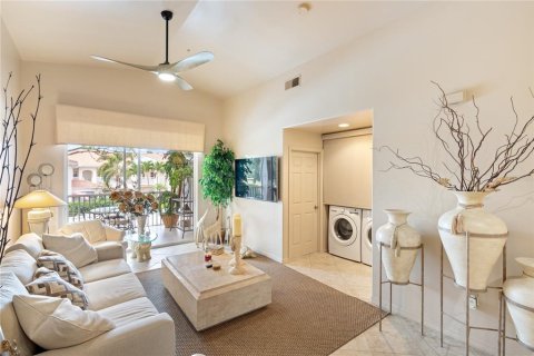 Condo in Sarasota, Florida, 2 bedrooms  № 1679502 - photo 14