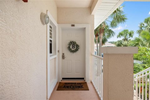 Condo in Sarasota, Florida, 2 bedrooms  № 1679502 - photo 4